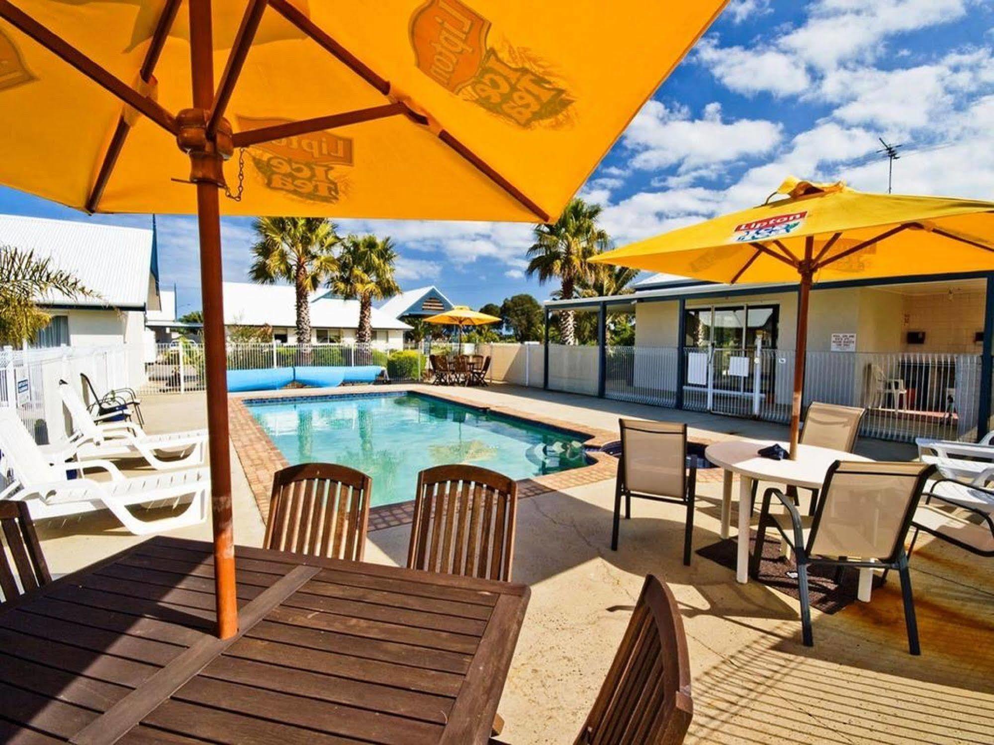 Torquay Tropicana Motel Luaran gambar