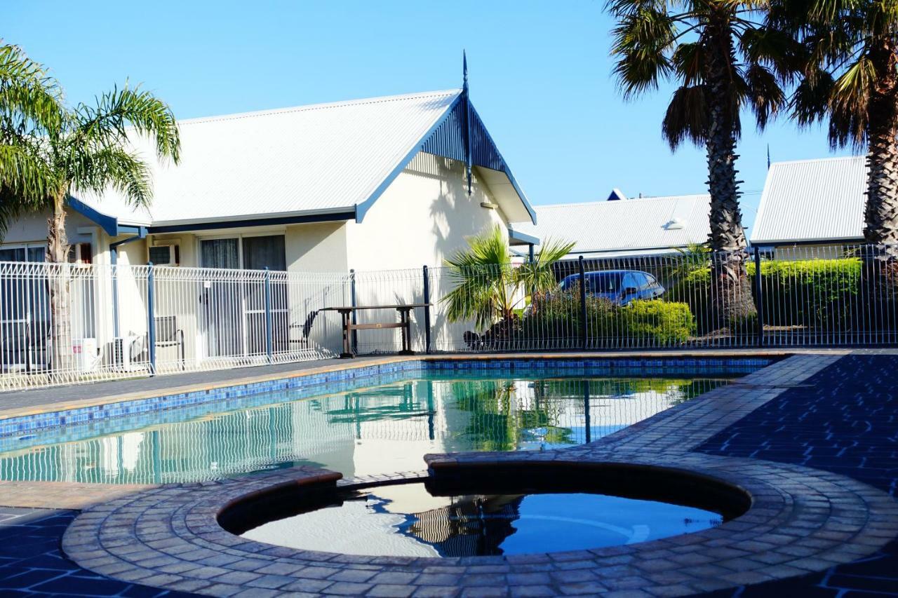 Torquay Tropicana Motel Luaran gambar